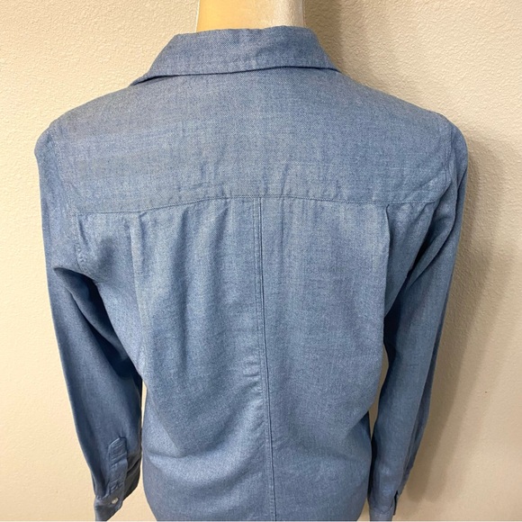 Frank & Eileen Barry Tailored Button-Front Shirt in Blue Herringbone - Picture 5 of 12